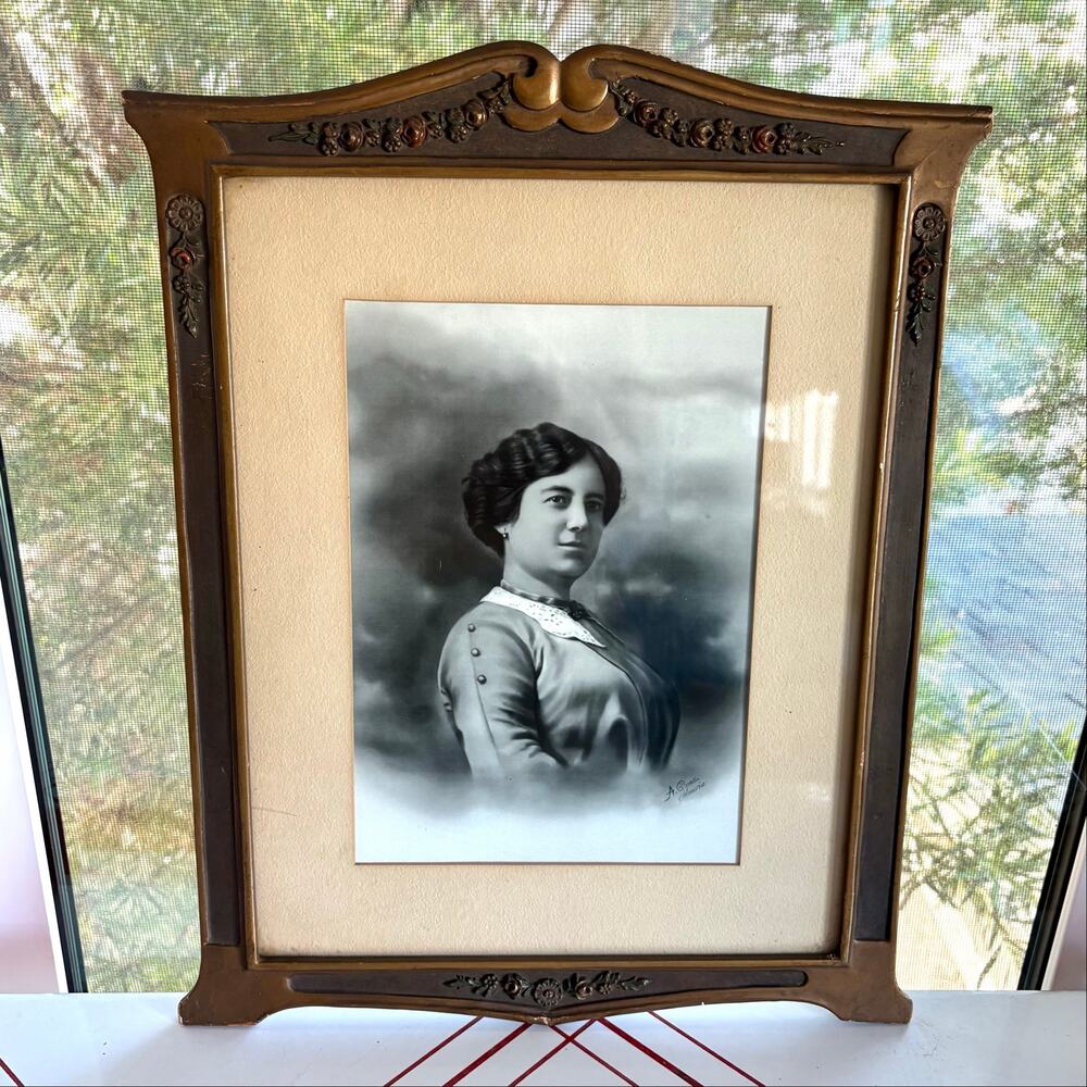 Antique Ornate Wood Frame Woman Crayon Portrait 8x10 Photo